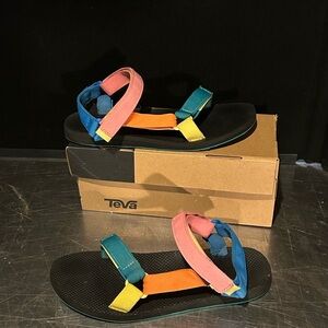 Teva Universal Sandals Size 11 Women
